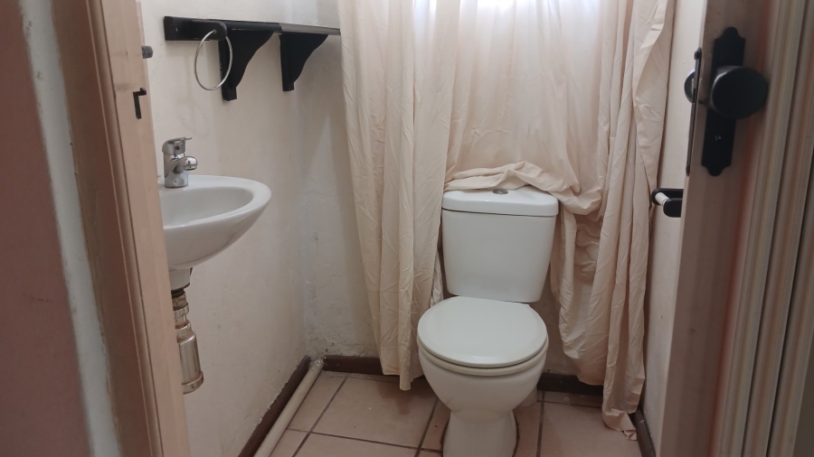  Bedroom Property for Sale in Vredenhof Sh Free State